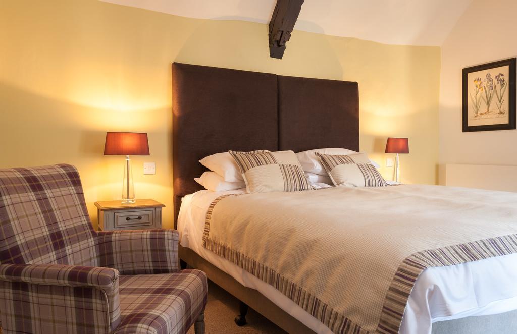 The Crown Hotel Shipton under Wychwood Værelse billede