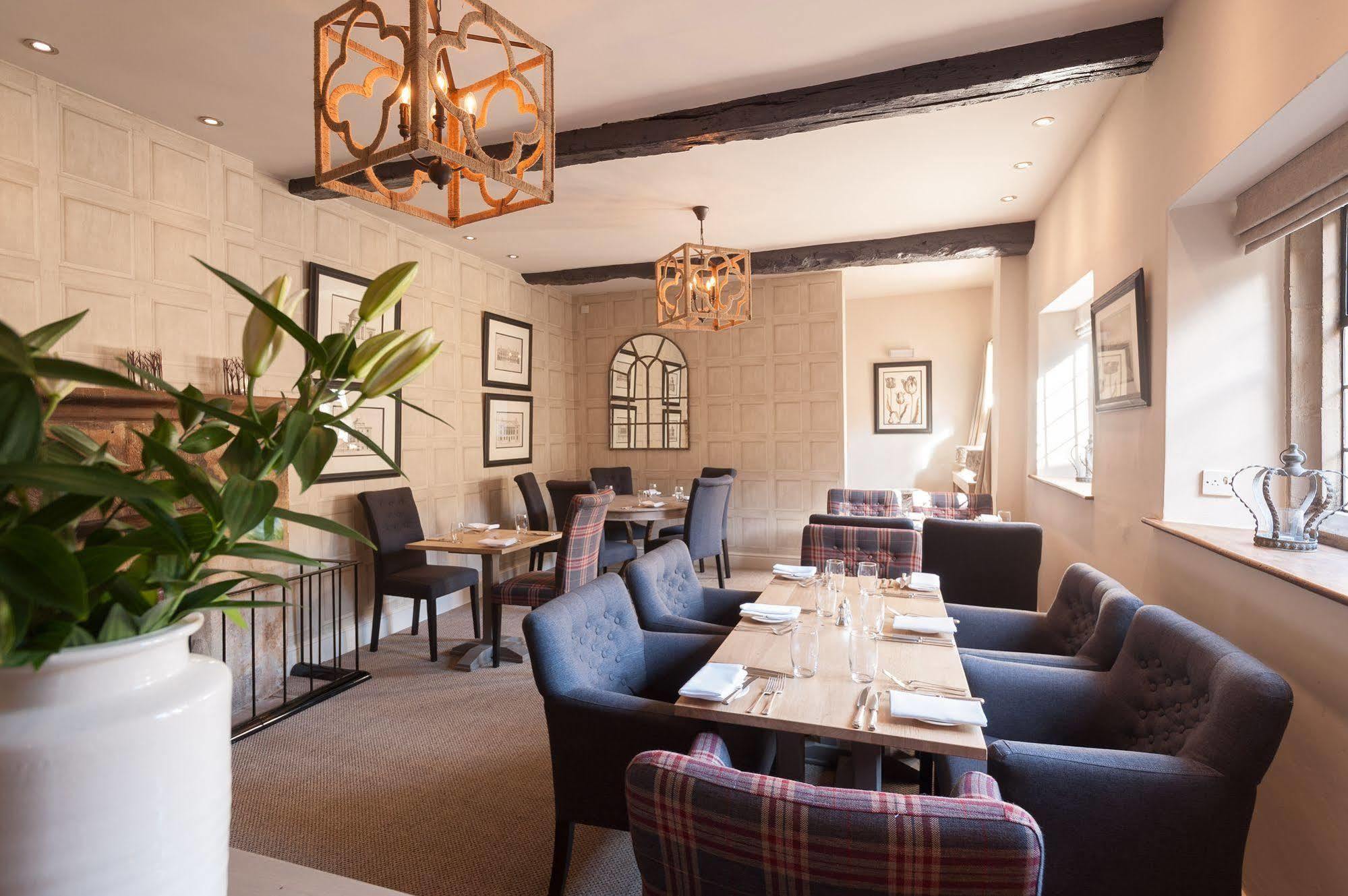 The Crown Hotel Shipton under Wychwood Eksteriør billede